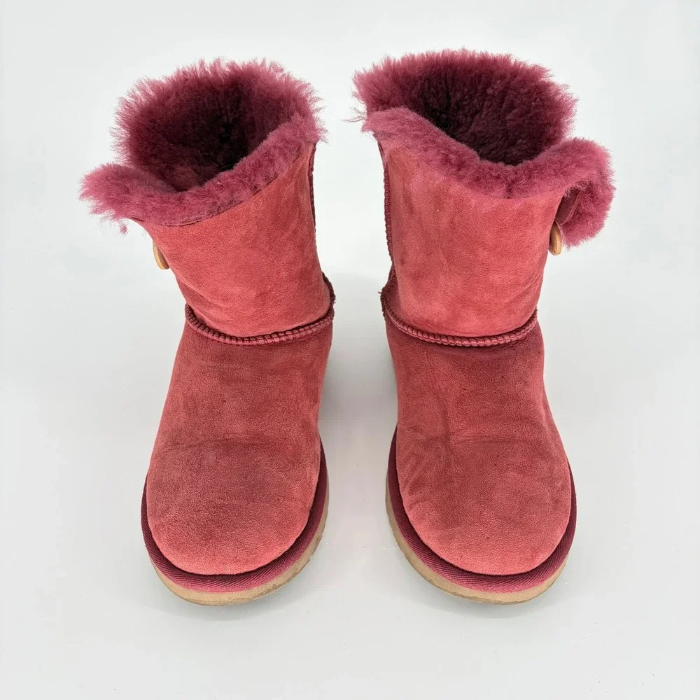 UGG Australia Bailey Button Sangria Red Suede Boots 5991Y Youth 5 Womens 7